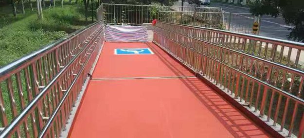 混合型塑胶跑道